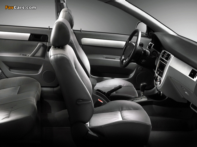 Chevrolet Optra Sedan CA-spec 2004–08 images (640 x 480)