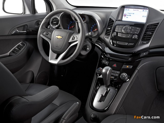 Chevrolet Orlando 2010 wallpapers (640 x 480)