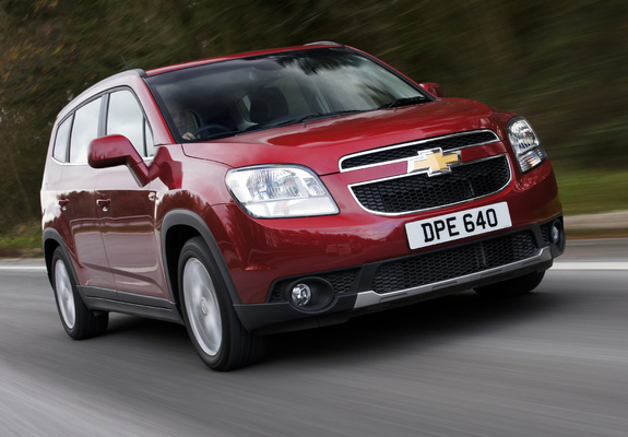 Images of Chevrolet Orlando UK-spec 2010