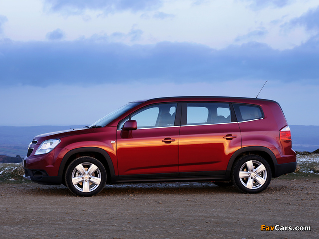 Images of Chevrolet Orlando UK-spec 2010 (640 x 480)
