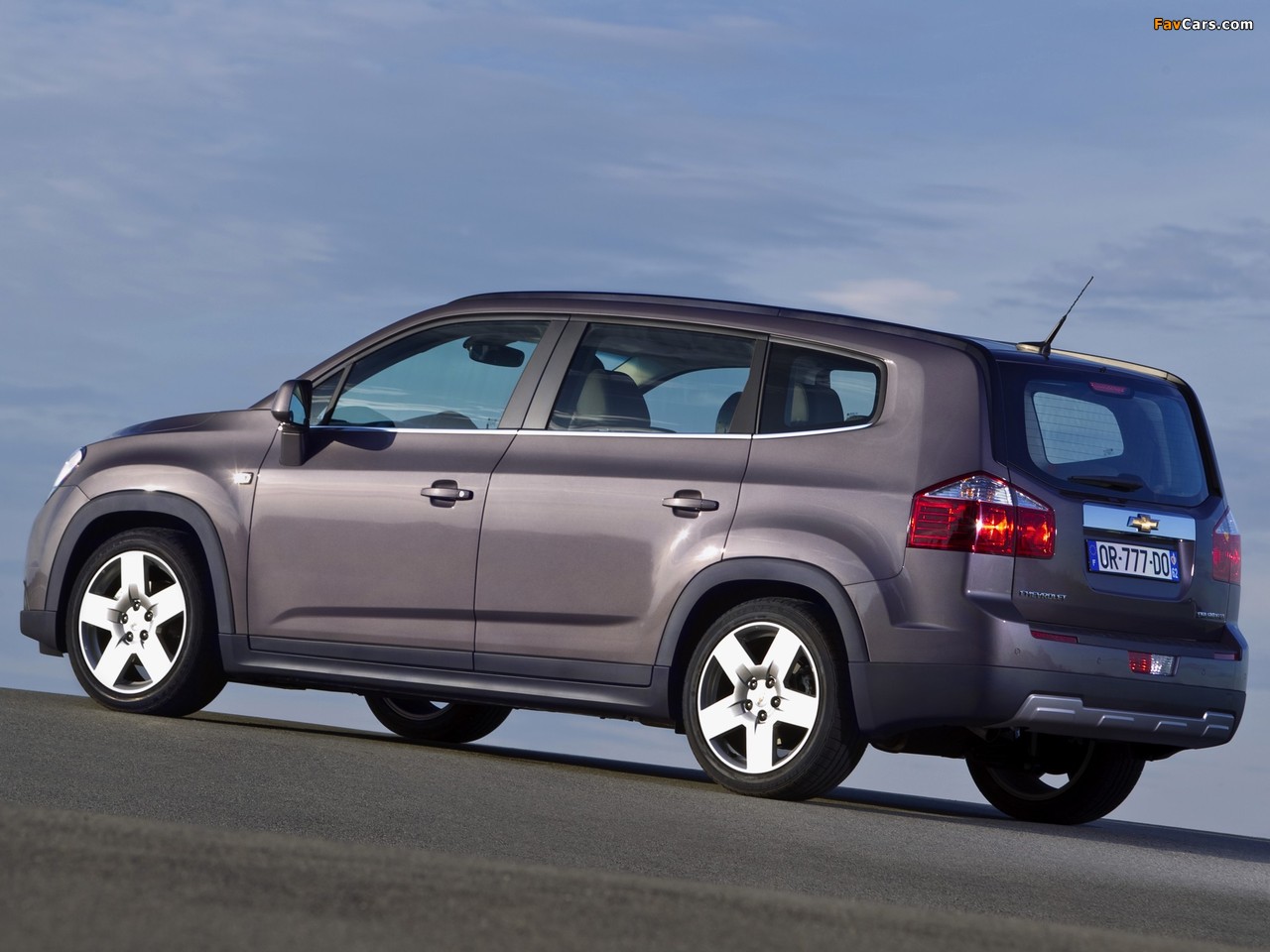 Pictures of Chevrolet Orlando 2010 (1280 x 960)