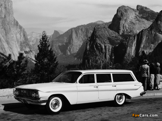 Chevrolet Parkwood 1961 images (640 x 480)
