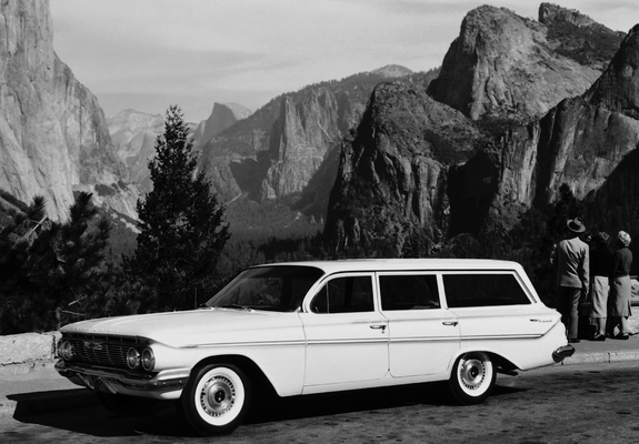 Chevrolet Parkwood 1961 images