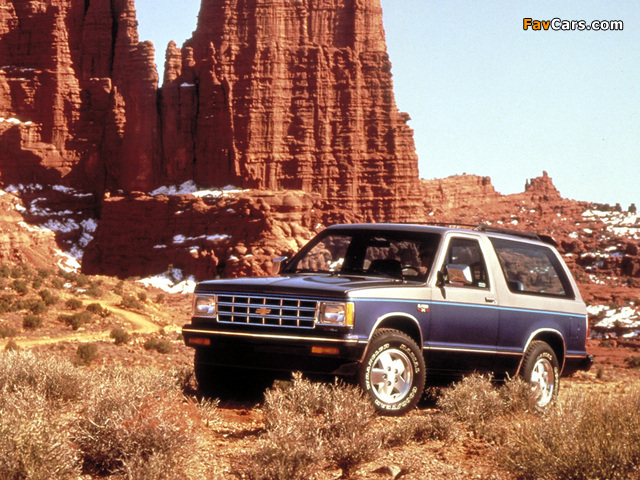 Chevrolet S-10 Blazer 3-door 1983–94 wallpapers (640 x 480)
