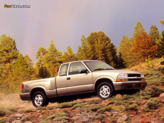 Chevrolet S-10 Extended Cab 1998–2003 images (640 x 480)