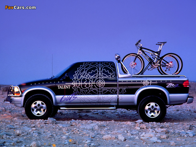 Chevrolet S-10 ZR2 Extended Cab 1998–2003 photos (640 x 480)