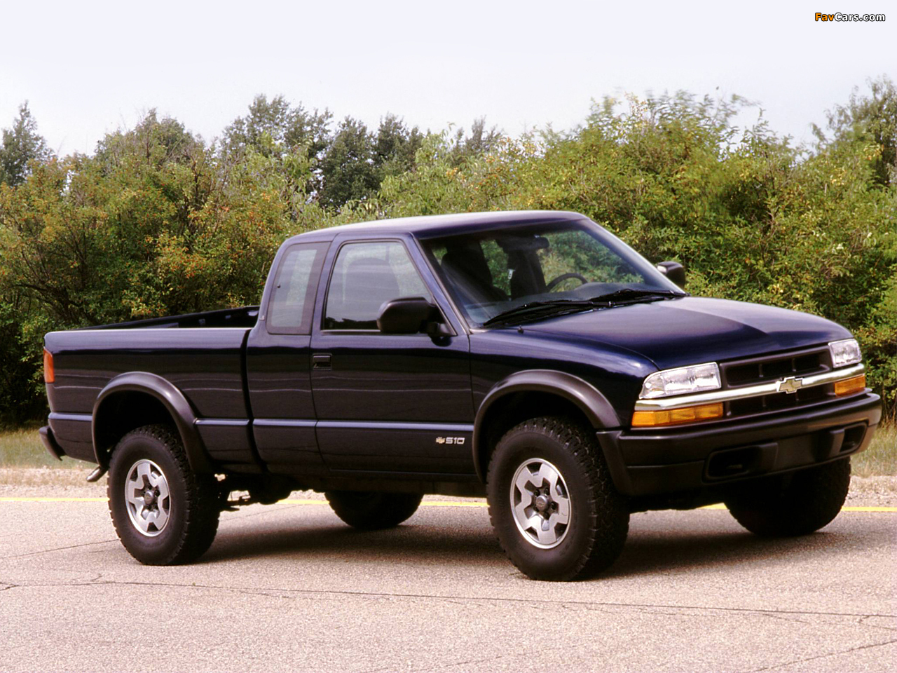 Chevrolet S-10 ZR2 Extended Cab 1998–2003 wallpapers (1280 x 960)