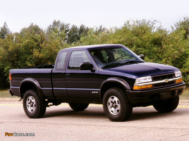 Chevrolet S-10 ZR2 Extended Cab 1998–2003 wallpapers (640 x 480)