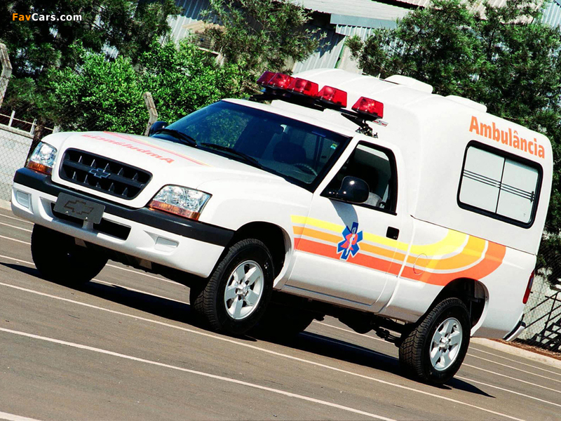 Chevrolet S-10 Ambulancia 2005 images (800 x 600)