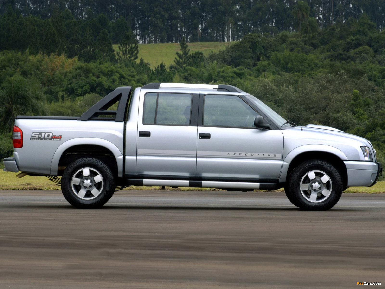 Chevrolet S-10 Crew Cab BR-spec 2008–12 pictures (1600 x 1200)