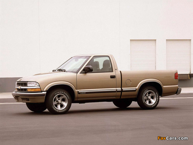 Images of Chevrolet S-10 Single Cab 1998–2003 (640 x 480)