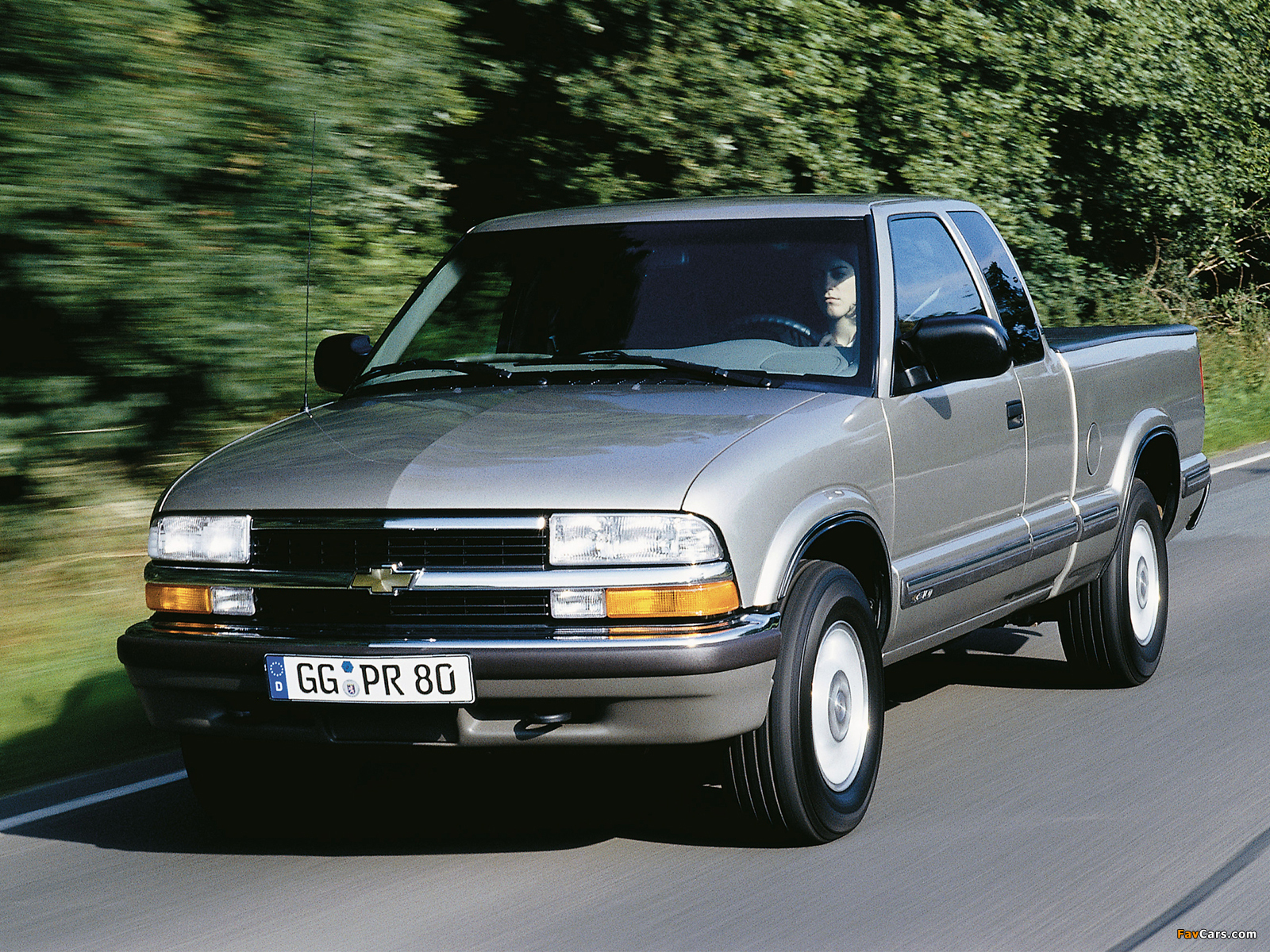 Photos of Chevrolet S-10 Extended Cab EU-spec 1998–2003 (1600 x 1200)