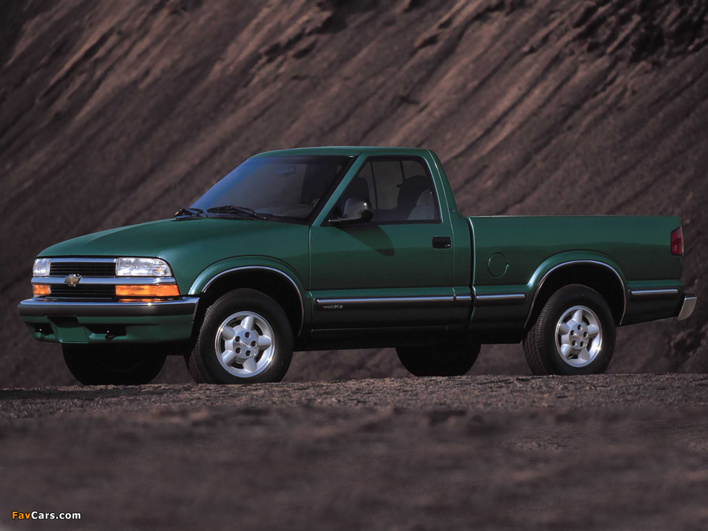 Photos of Chevrolet S-10 ZR2 Regular Cab 1998–2003 (1024 x 768)