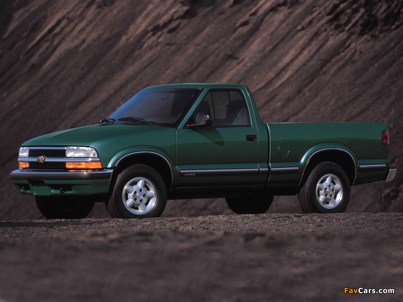 Photos of Chevrolet S-10 ZR2 Regular Cab 1998–2003 (800 x 600)