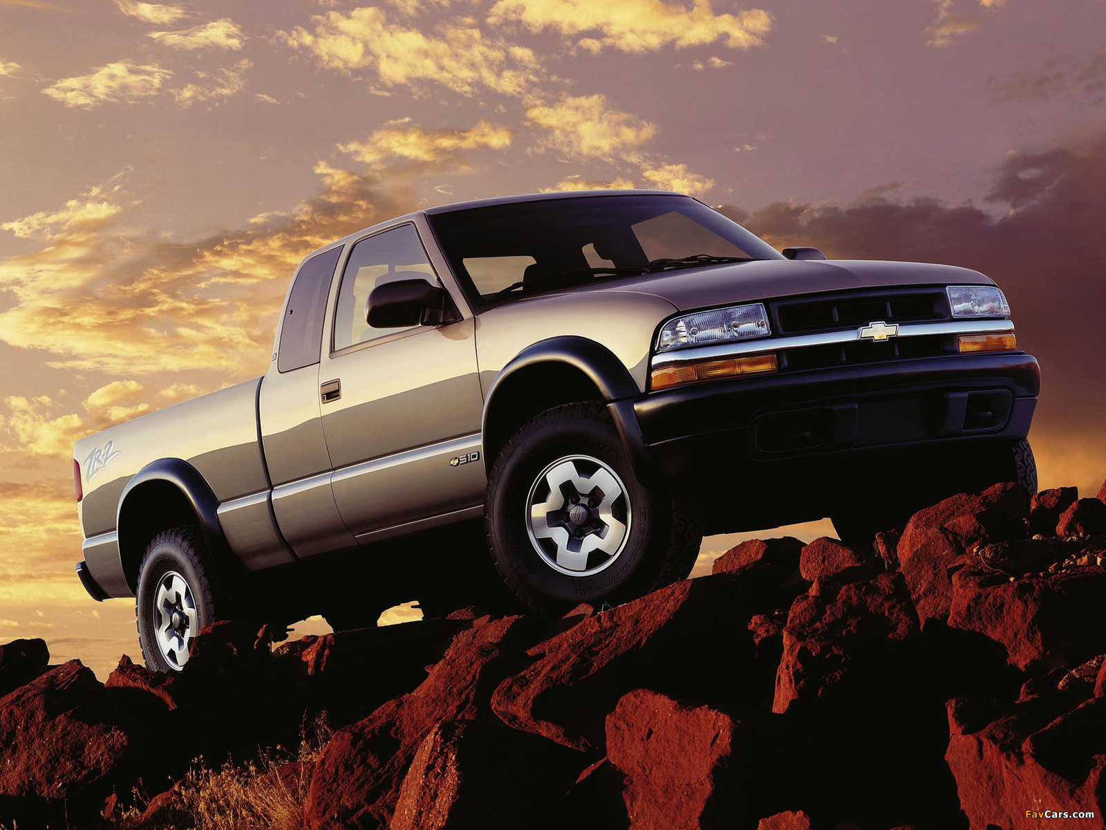 Photos of Chevrolet S-10 ZR2 Extended Cab 1998–2003 (1600 x 1200)