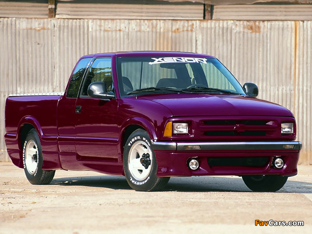 Pictures of Xenon Chevrolet S-10 Extended Cab 1994–97 (640 x 480)
