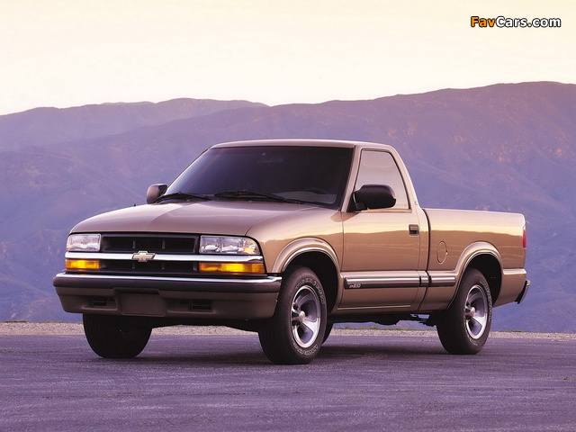 Pictures of Chevrolet S-10 Single Cab 1998–2003 (640 x 480)