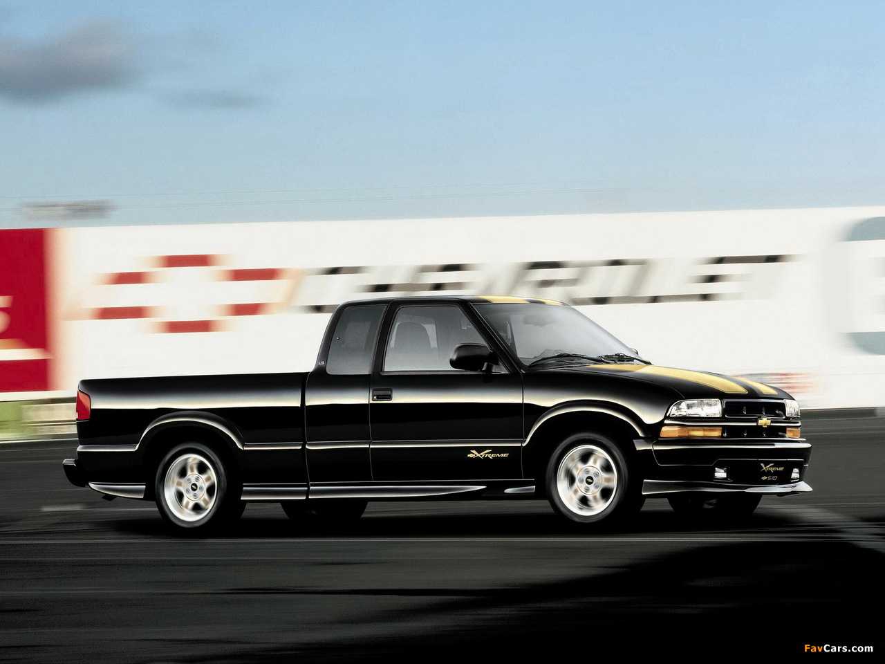 Chevrolet S-10 Xtreme Extended Cab 2001–04 wallpapers (1280 x 960)