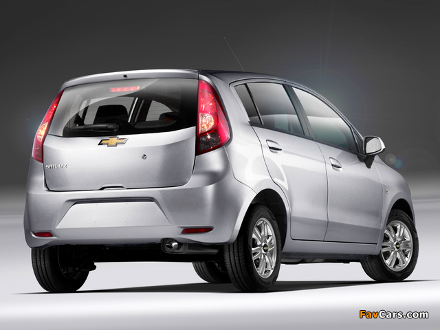 Chevrolet Sail Hatchback 2010 wallpapers (640 x 480)