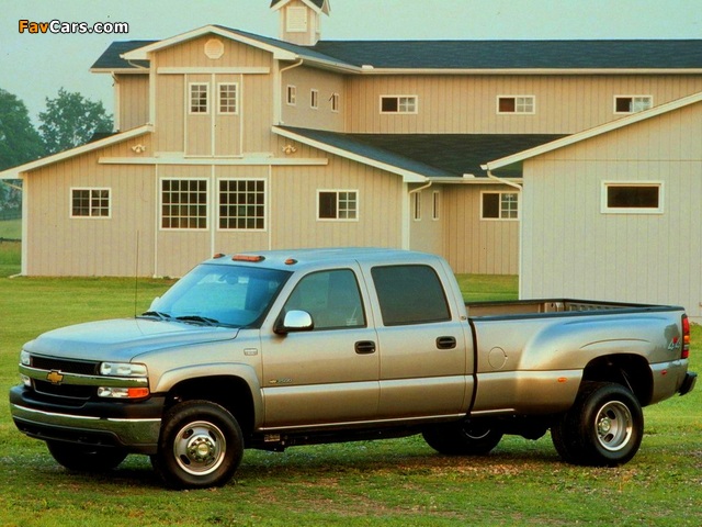 Chevrolet Silverado 3500 Crew Cab 1999–2002 photos (640 x 480)