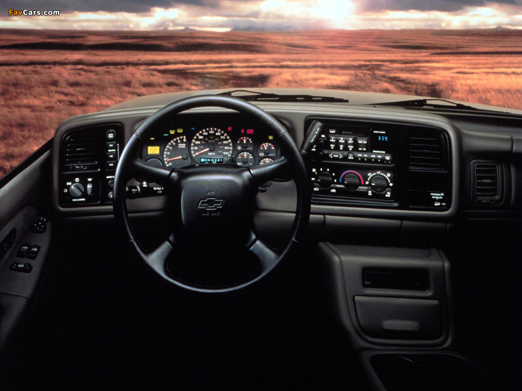 Chevrolet Silverado Crew Cab 1999–2002 photos (1024 x 768)