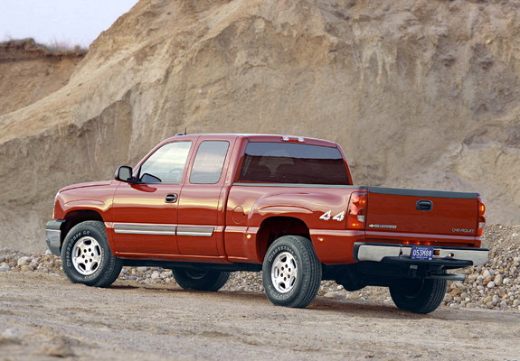 Chevrolet Silverado 3500 Extended Cab 2002–07 images