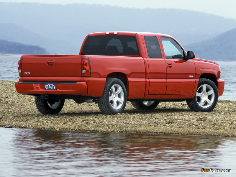 Chevrolet Silverado SS Extended Cab 2002–07 images (800 x 600)