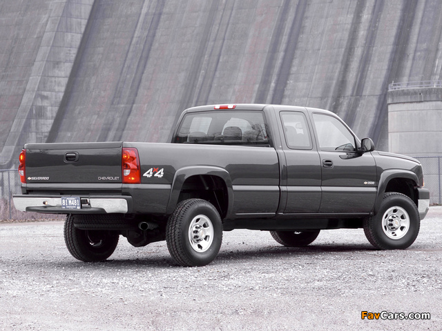 Chevrolet Silverado 3500 Extended Cab 2002–07 photos (640 x 480)