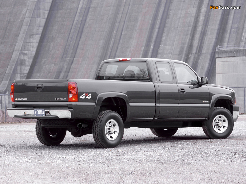 Chevrolet Silverado 3500 Extended Cab 2002–07 photos (800 x 600)