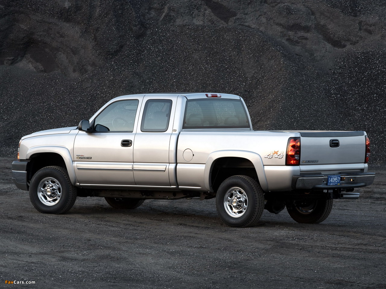 Chevrolet Silverado 2500 HD Extended Cab 2002–07 pictures (1280 x 960)