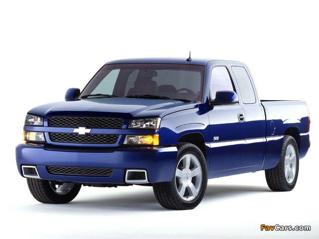 Chevrolet Silverado SS Extended Cab 2002–07 wallpapers (640 x 480)