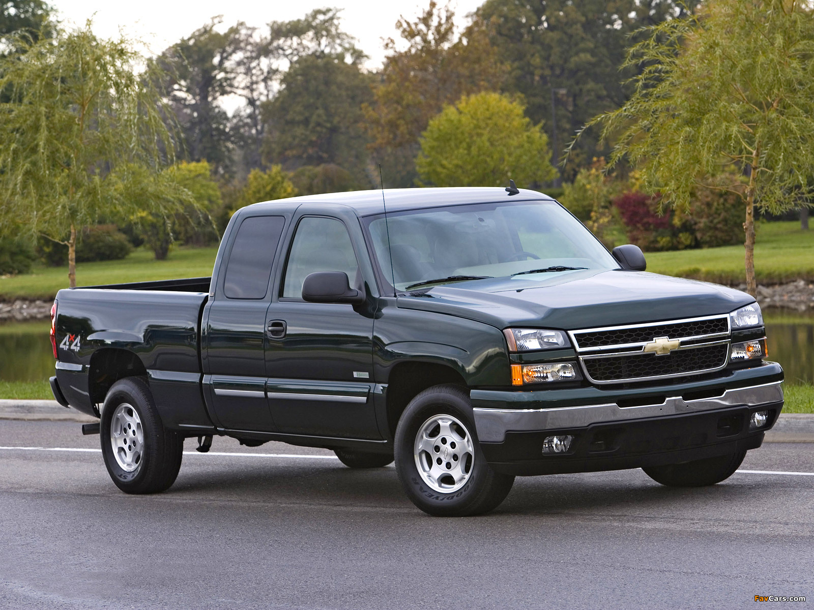 Chevrolet Silverado Hybrid Extended Cab 2004–07 images (1600 x 1200)