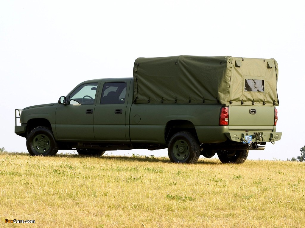Chevrolet Silverado Military Vehicle 2004–06 photos (1024 x 768)