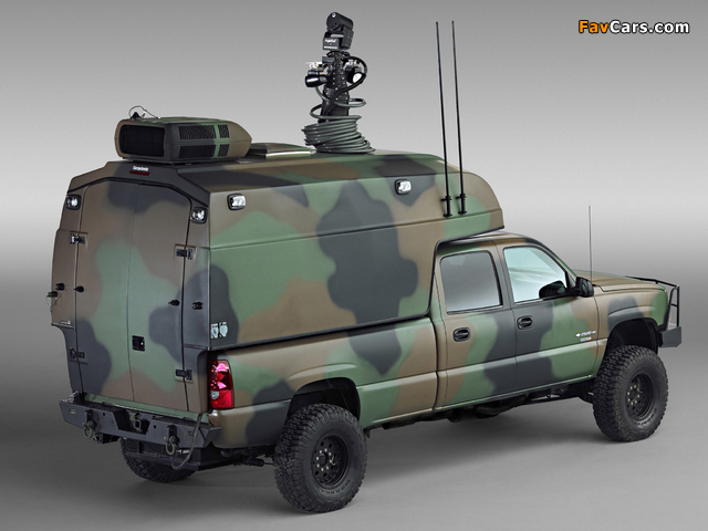 Chevrolet Silverado Military Vehicle 2004–07 photos (640 x 480)