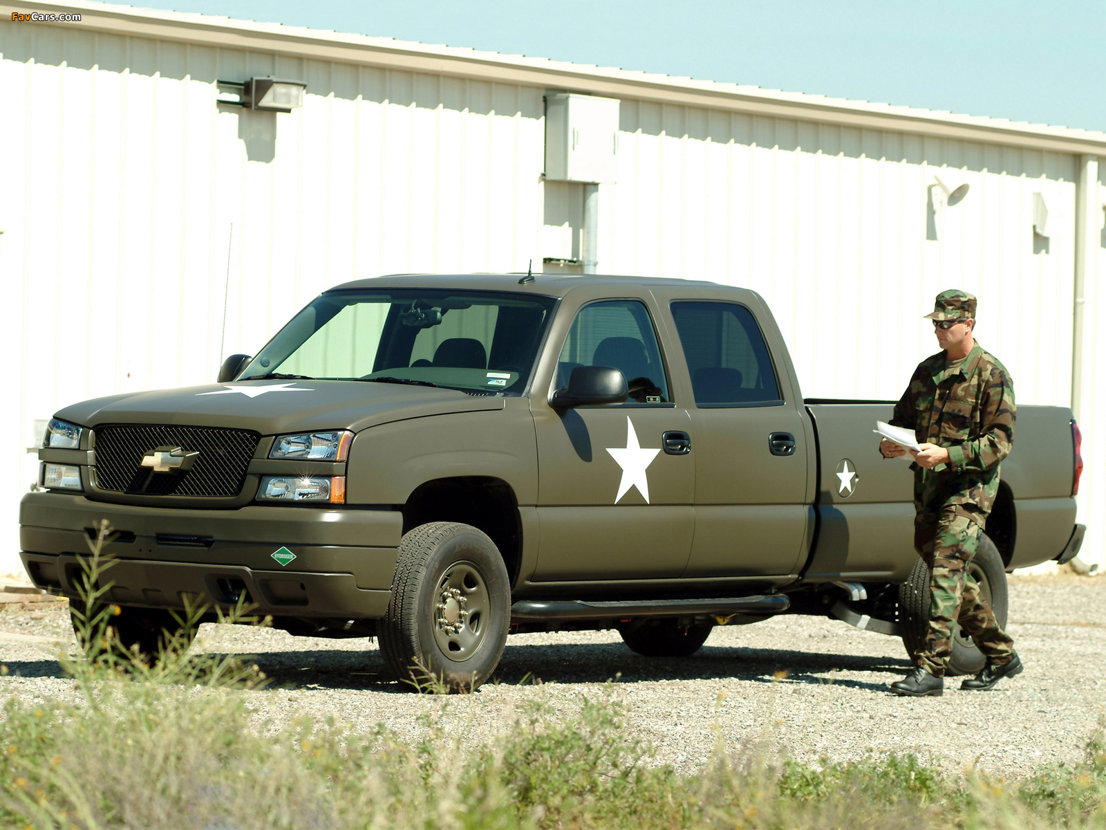 Chevrolet Silverado Hydrogen Military Vehicle 2005 pictures (1600 x 1200)