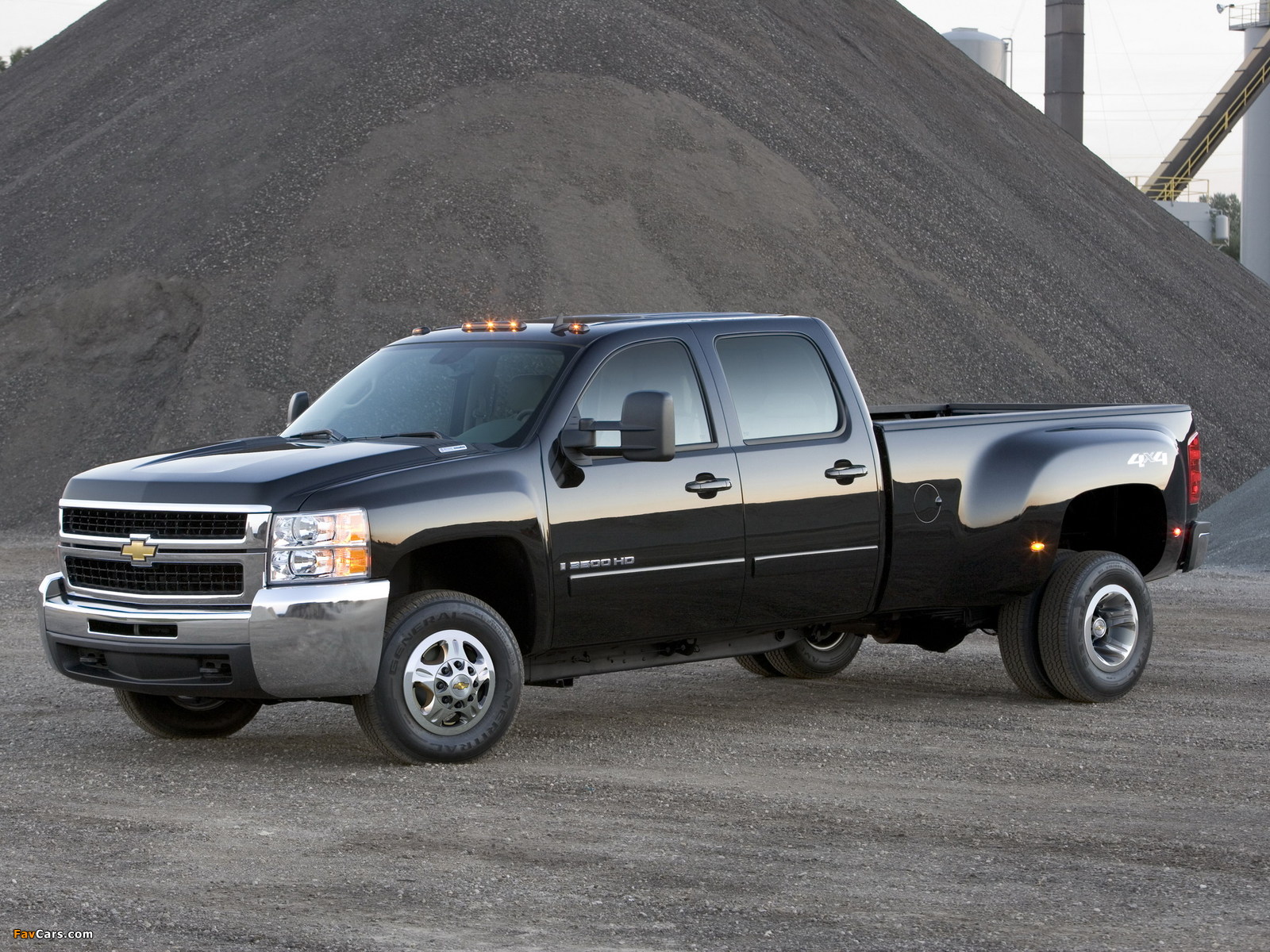 Chevrolet Silverado 3500 HD Crew Cab 2007–10 images (1600 x 1200)