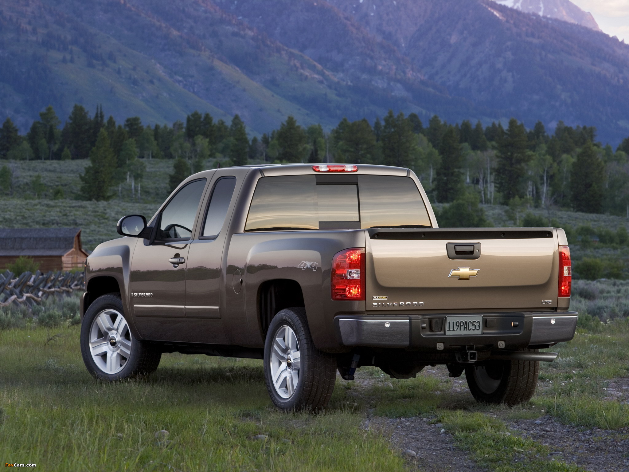 Chevrolet Silverado Extended Cab 2007–13 wallpapers (2048 x 1536)