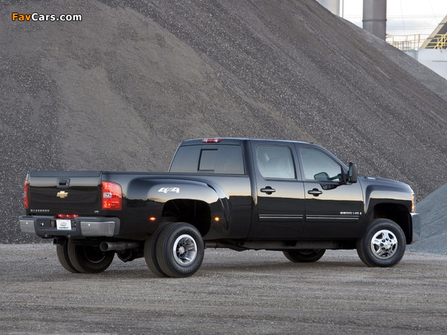 Chevrolet Silverado 3500 HD Crew Cab 2007–10 wallpapers (640 x 480)