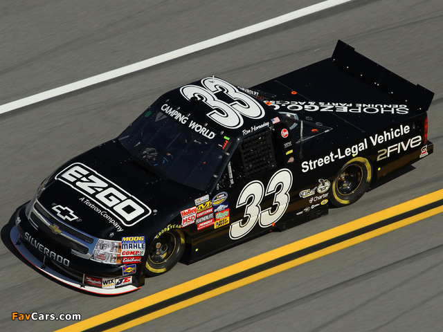 Chevrolet Silverado NASCAR Camping World Series Truck 2009 wallpapers (640 x 480)