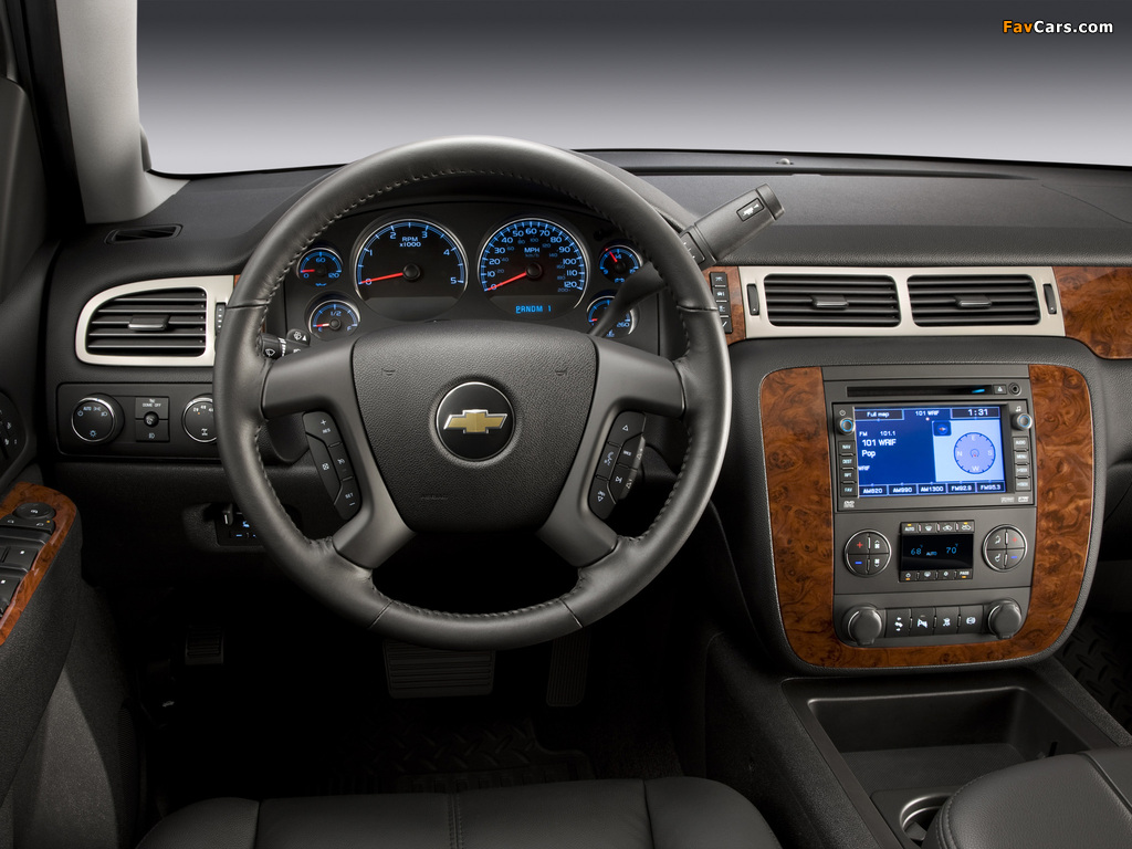 Chevrolet Silverado 2500 HD Z71 Crew Cab 2010–13 images (1024 x 768)