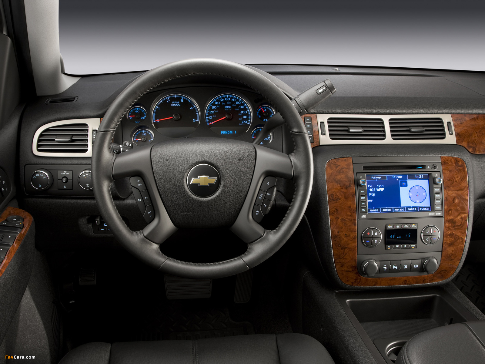 Chevrolet Silverado 2500 HD Z71 Crew Cab 2010–13 images (1600 x 1200)