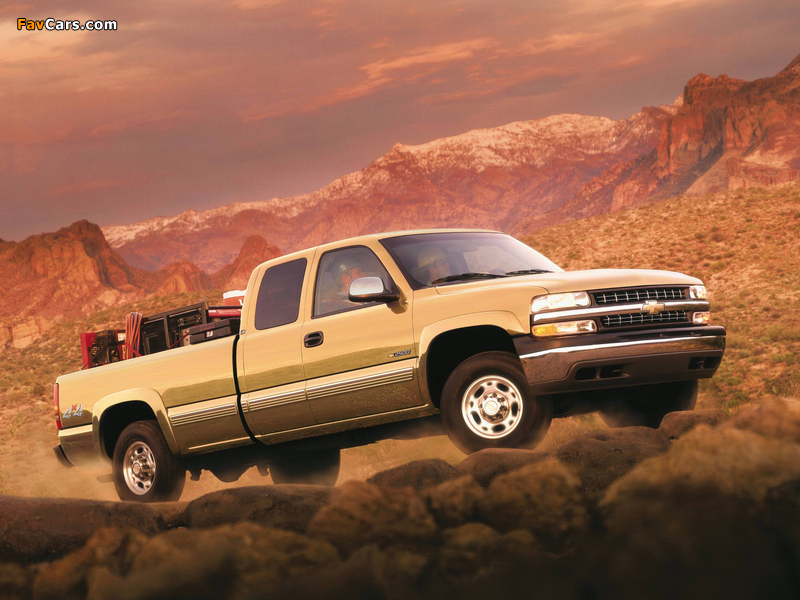 Images of Chevrolet Silverado Extended Cab 1999–2002 (800 x 600)