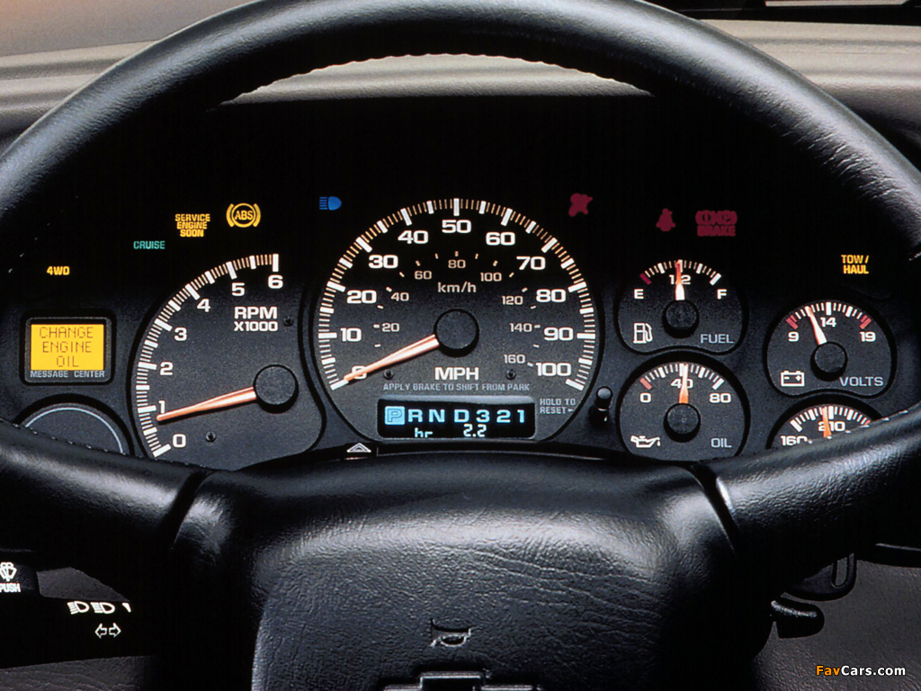Images of Chevrolet Silverado Crew Cab 1999–2002 (1024 x 768)