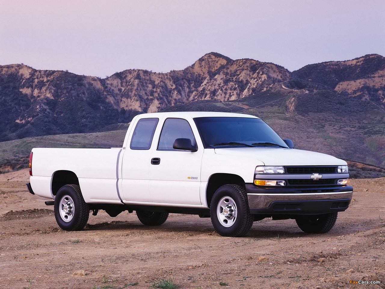 Images of Chevrolet Silverado Extended Cab 1999–2002 (1280 x 960)