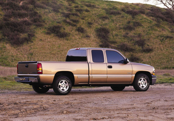 Images of Chevrolet Silverado Extended Cab 1999–2002