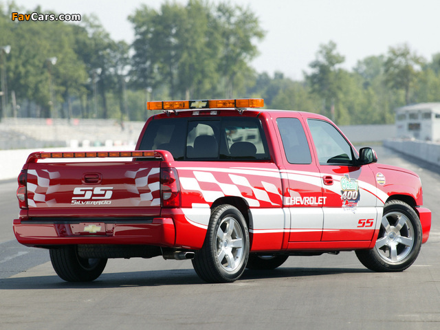 Images of Chevrolet Silverado SS Extended Cab OReilly 400 Pace Truck 2003 (640 x 480)