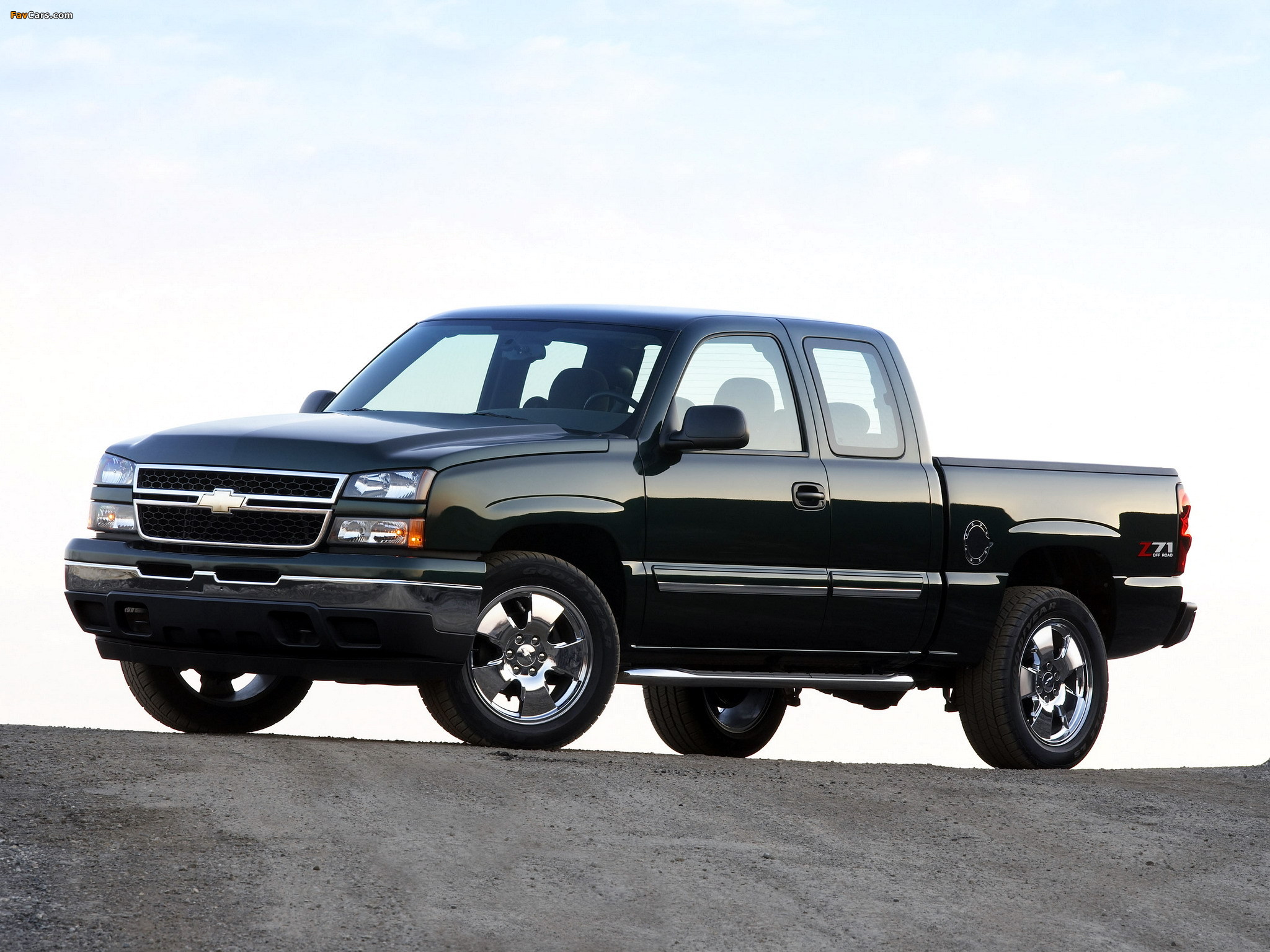 Images of Chevrolet Silverado Z71 Extended Cab 2002–07 (2048 x 1536)