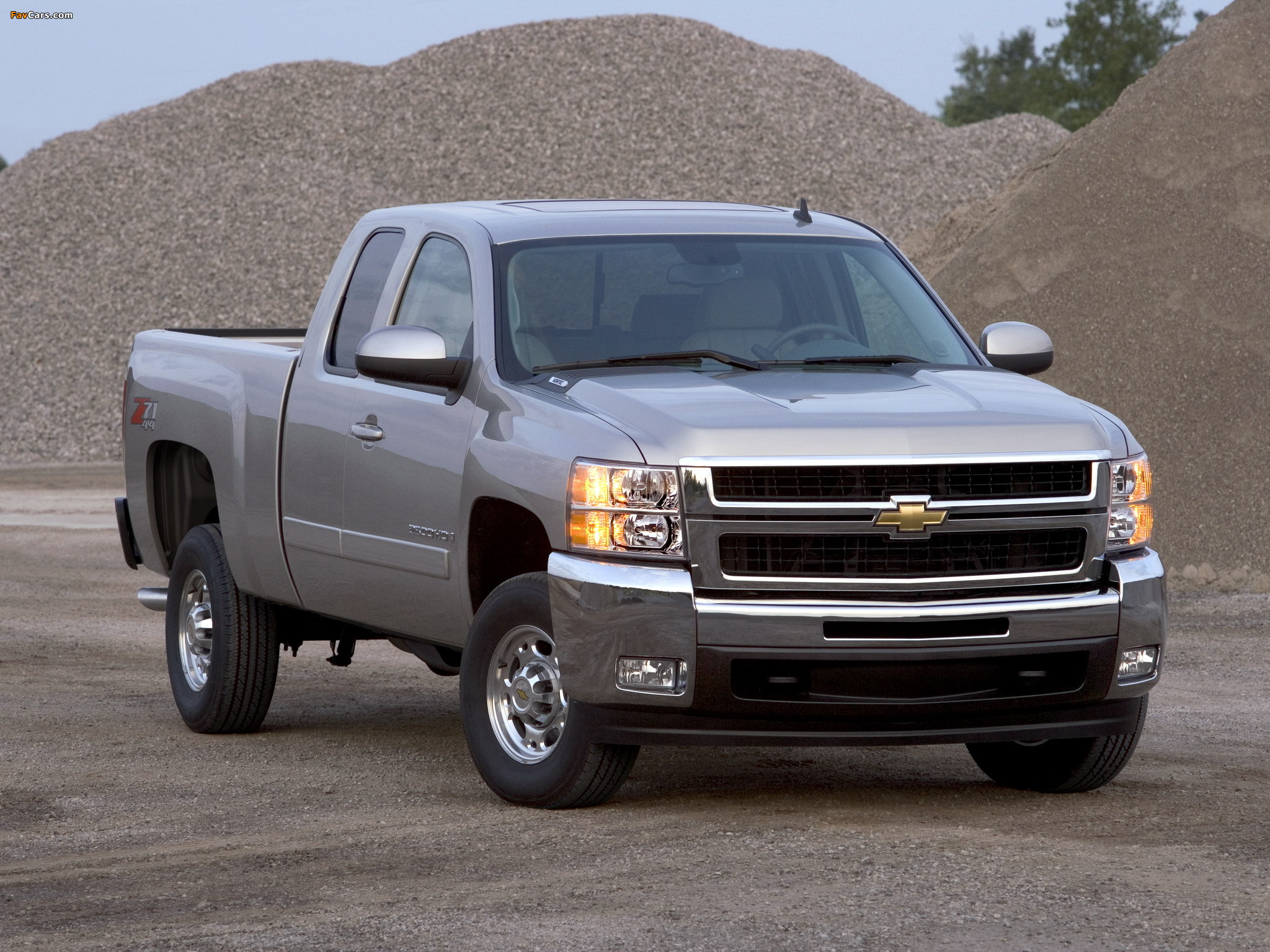 Images of Chevrolet Silverado 2500 HD Z71 Extended Cab 2007–10 (2048 x 1536)