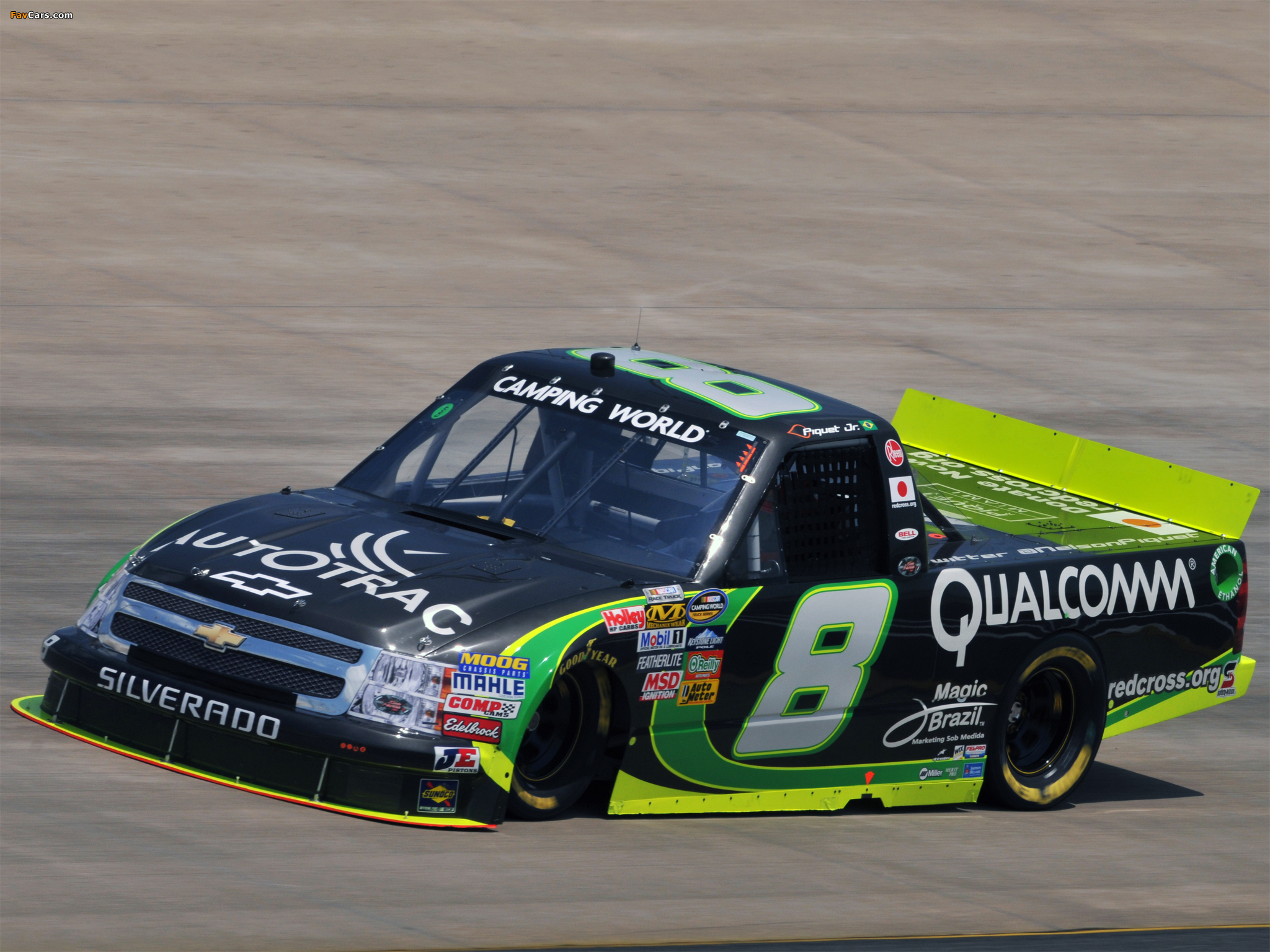 Images of Chevrolet Silverado NASCAR Camping World Series Truck 2009 (2048 x 1536)