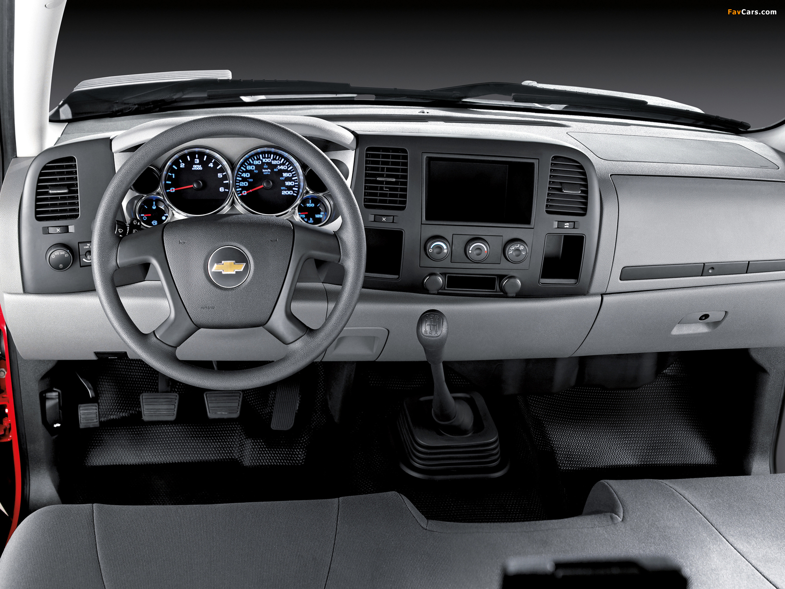 Images of Chevrolet Silverado 3500 HD Chassis Cab 2010–13 (1600 x 1200)